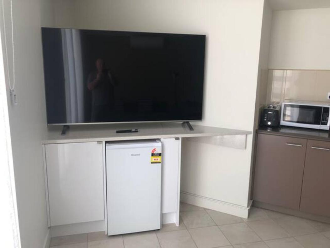 Base Holidays - Ettalong Beach Premium Apartments Luaran gambar