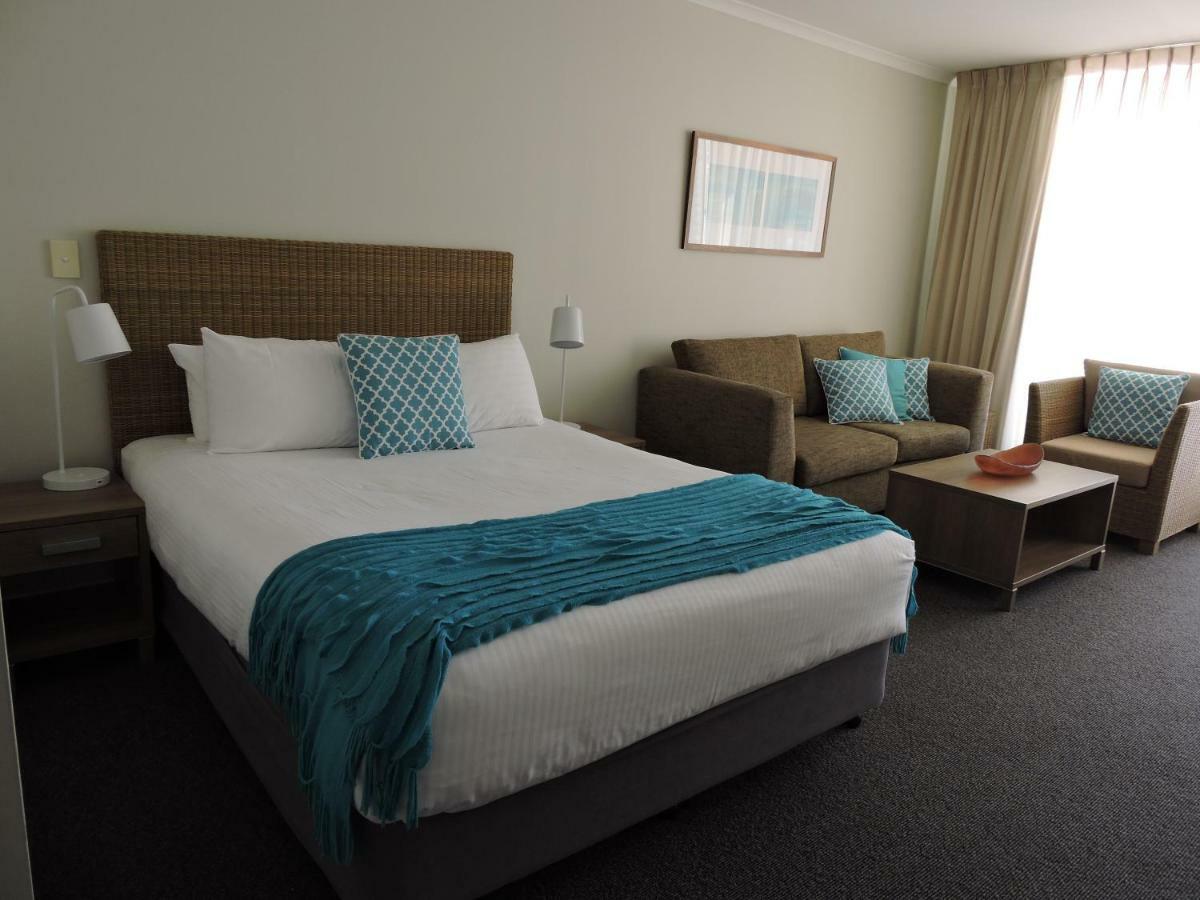 Base Holidays - Ettalong Beach Premium Apartments Luaran gambar